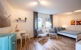 Eg Wohnung, Zentral, Top Anbindung, Mit Grosser Terrasse
